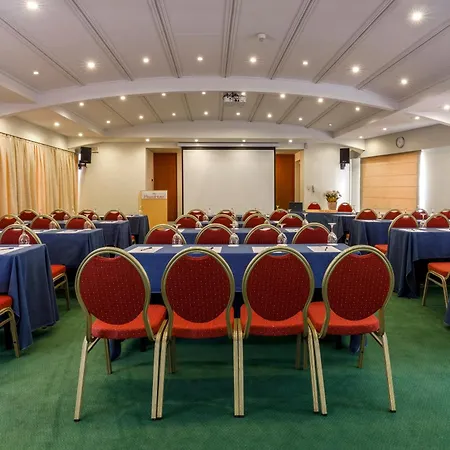 Western Plaza ホテル 4*