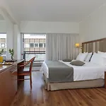 Western Plaza Hotel 4*