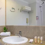 Western Plaza Hotel 4*