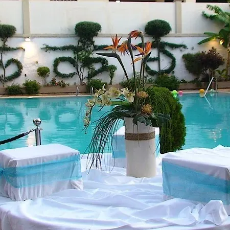 Szálloda Western Plaza 4*