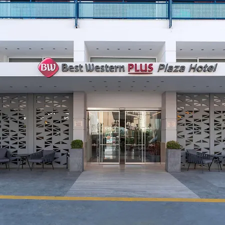 Hotel Western Plaza 4*