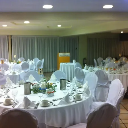 Hotel Western Plaza