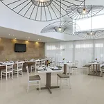 Western Plaza 4*