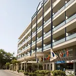 Hotel Western Plaza