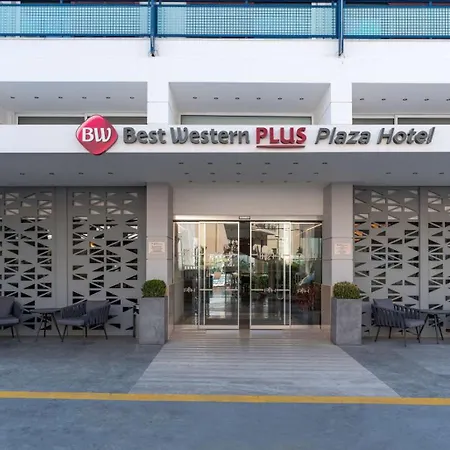 Western Plaza Hotel 4*