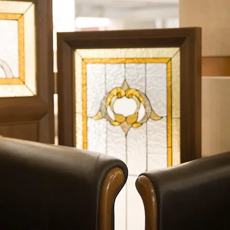 Western Plaza Hotel 4*