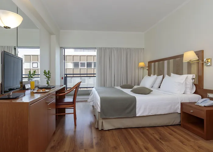 Western Plaza 酒店 4*