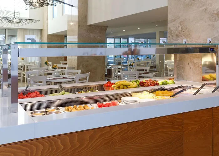 酒店 Western Plaza 4*