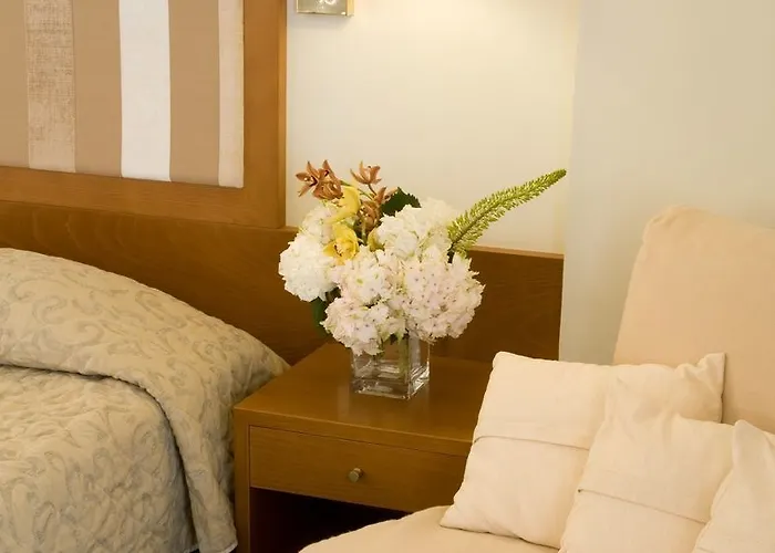 Western Plaza 酒店